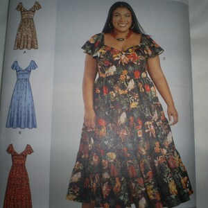 Simplicity 9704 Size 30W-36W  Dress