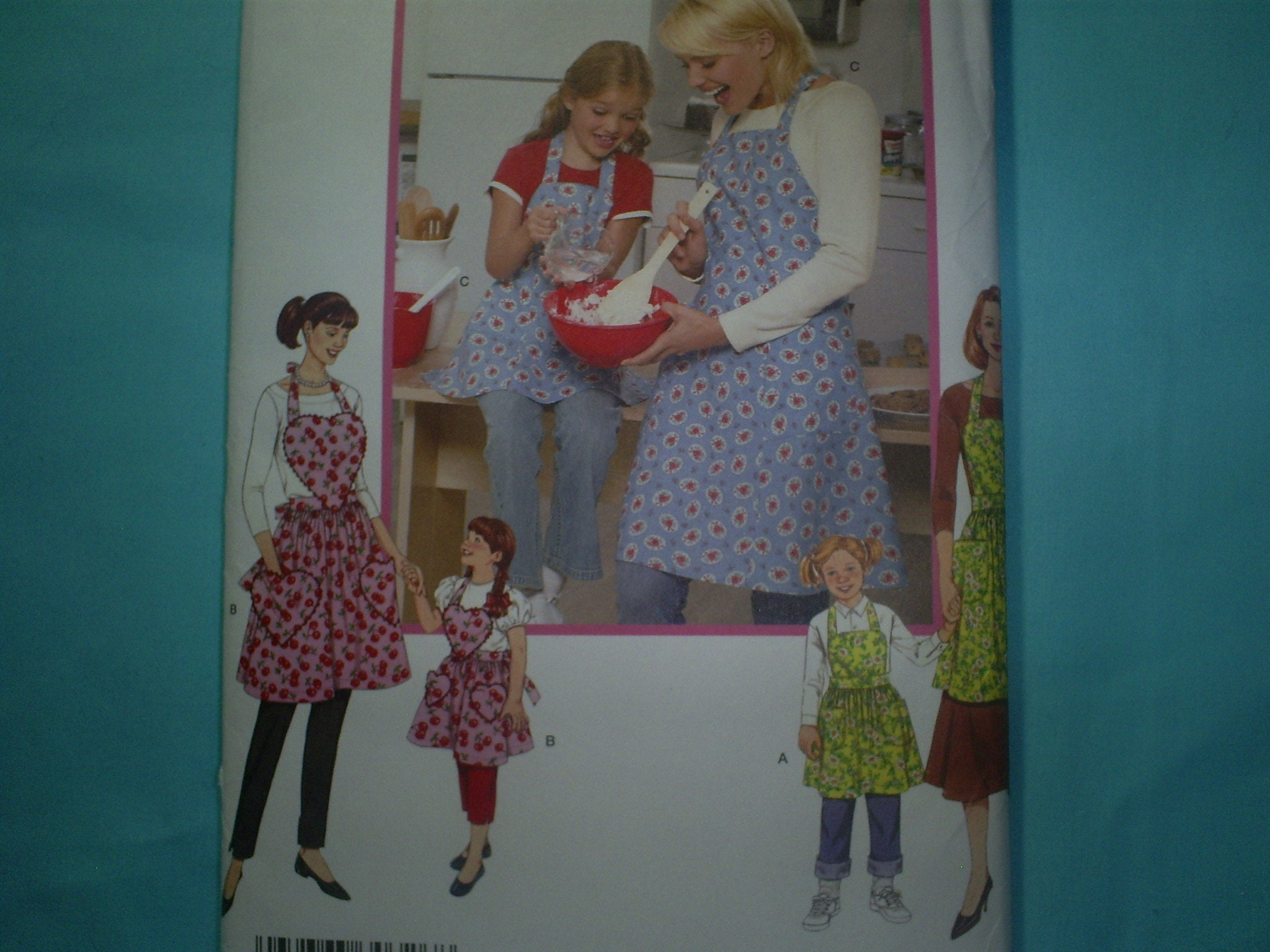 Mother and Daughter Apron Pattern Book - 5 sizes — Sew Cute Patterns