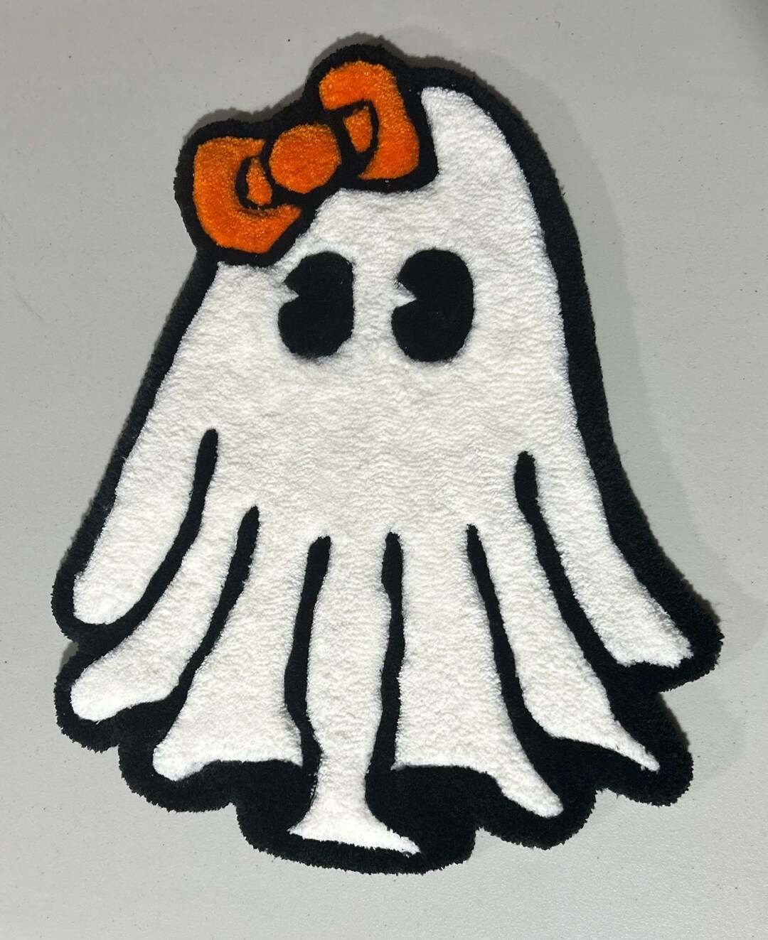 Handmade Ghost With Bow Tufted Rug | Cute Halloween Decor | Spooky ...
