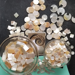 30 Vintage Mother Of Pearl, All Sizes, Mixed Lot !!!!