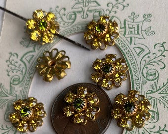 4 Vintage OLIVINE Swarovski Crystal FlowersDelightful, Delicious, De-lovely