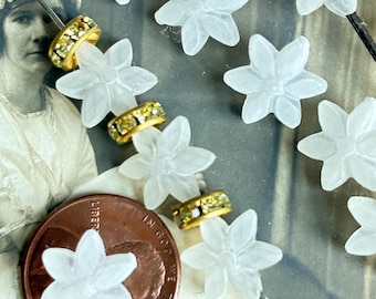 20 Vintage-Sternblumen-Kunststoffperlen, 11 mm