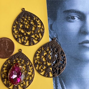 3 Risultati in ottone antico stile Frida Kahlo vintage con design Paisley, 36 mm x 30 mm, 1 1/2 x 1 1/3 pollici immagine 1