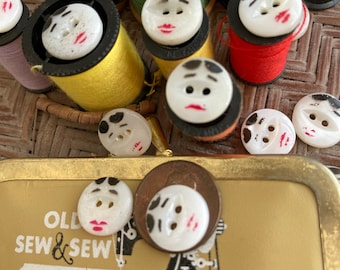 10 Vintage Mother Of Pearl Buttons With Faces Of "Old Sew and So"
