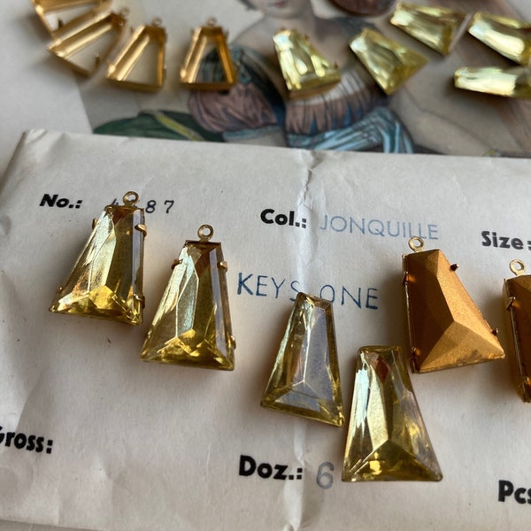 Vintage "Keystone" 18/13mm Gold Foiled Jonquille Crystals, Available With Or Without Settings,18x13mm (about 3/4 inch)