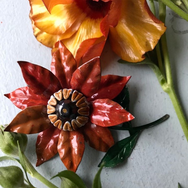 Vintage Flower Kit With  Stem, Stunning Butterfly Ranunculus,