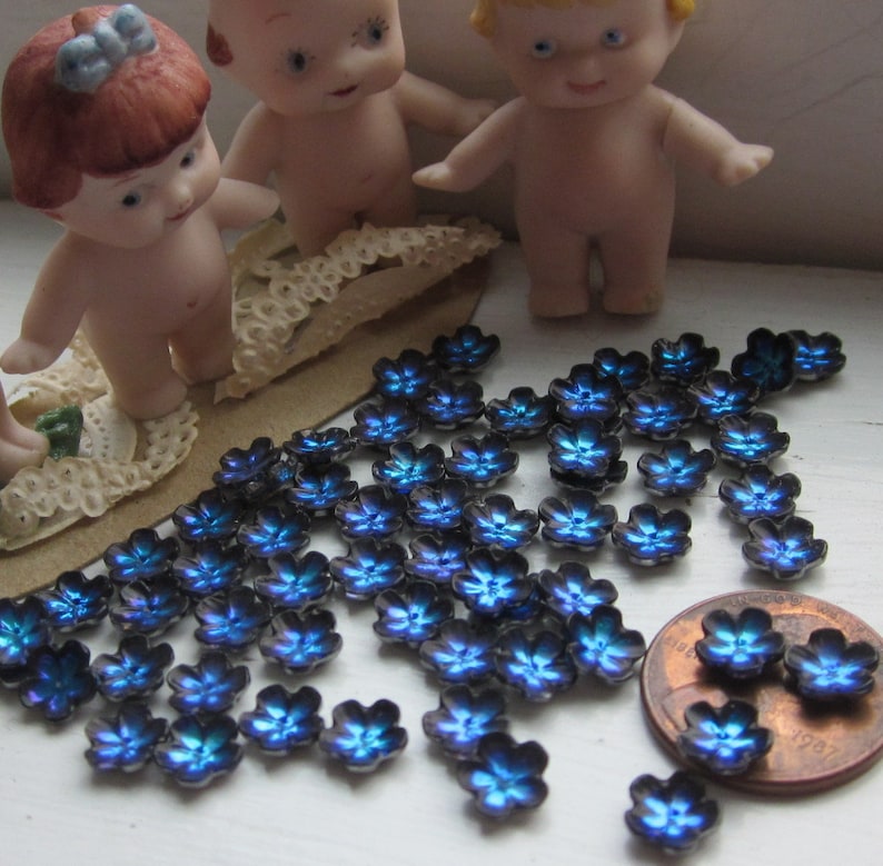 Swarovski Cutie Bermuda Blue Flowery Cabochons image 2