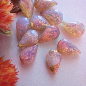 10x6 Vintage Teardrop  Fire Opal Glass Cabochon Made In Czechoslovakia