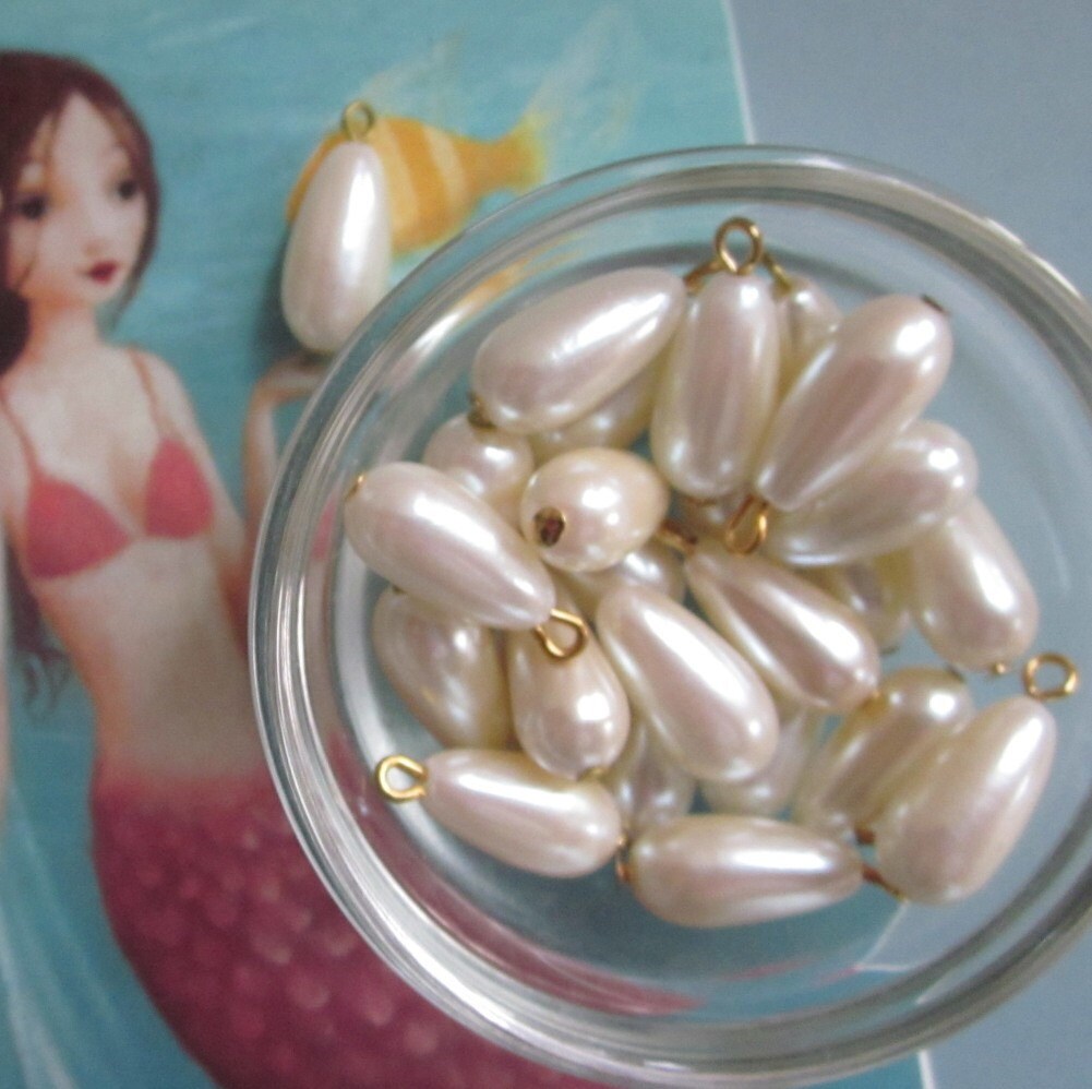 Vintage Glass Pearl Teardrop Beads Etsy