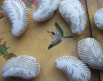Vintage Feather Shaped Milk Glass Bead