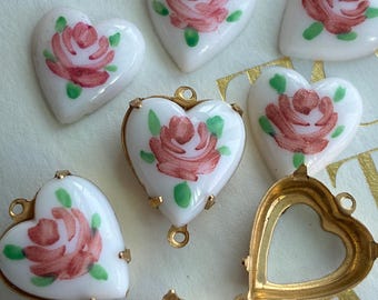 4 Vintage Glass 15/14mm Rose Design Hearts Made In West Germany - Available ( 2 per order) With Settings