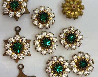 6 Vintage Swarovski Kristalle und Smaragd 10 mm Blüten Zubehör, erhältlich mit Sternträger, 4 pro Bestellung