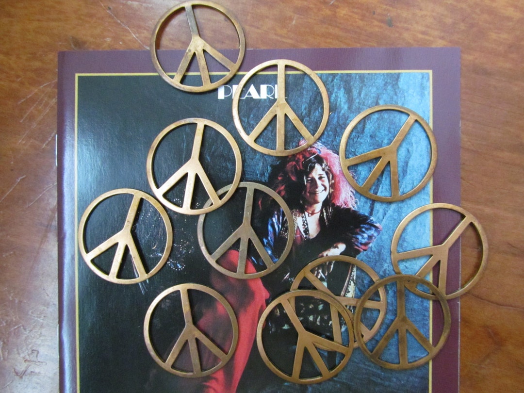 12 Vintage TINY Peace Signs, 8mm, Very Small but Meaningful - Etsy