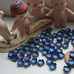 Swarovski Cutie Bermuda Blue Flowery Cabochons image 4