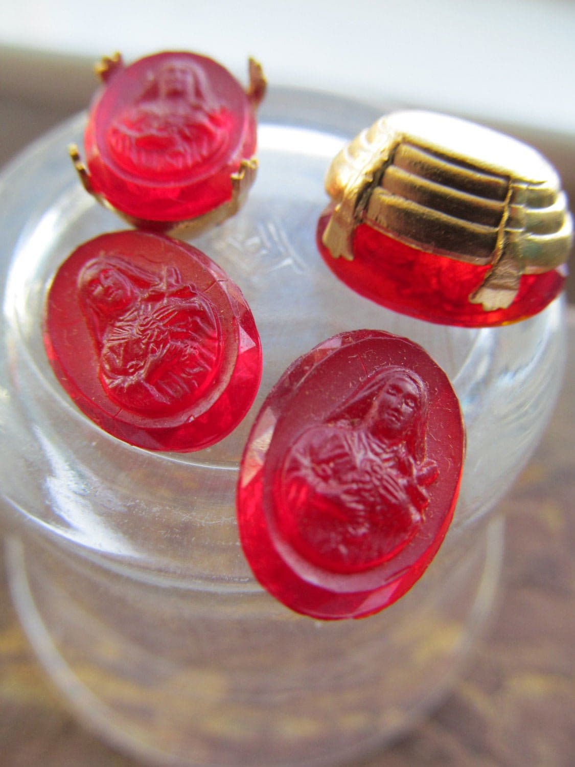 Vintage St Therese  Glass Cabochon With Or Without Setting
