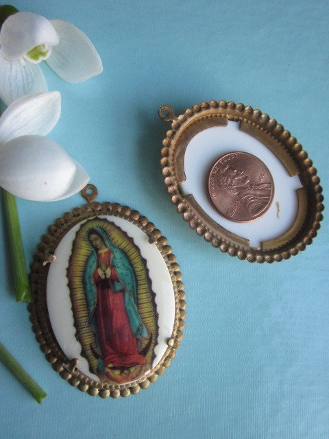 Vintage Religious Cabochon