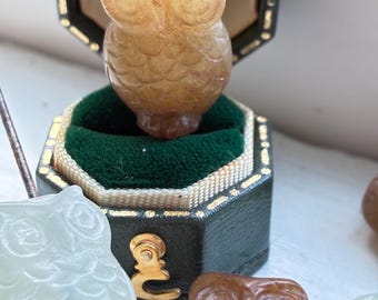 Vintage-Eulen-Perlen aus geschnitztem Speckstein, 1 Zoll