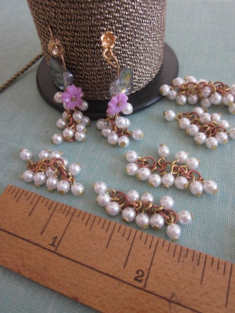 Vintage Pearl Grape Clusters