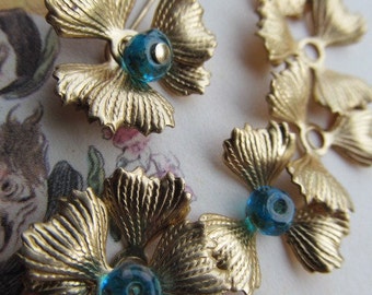 12 Fringed Petal Vintage Metal  Flowers