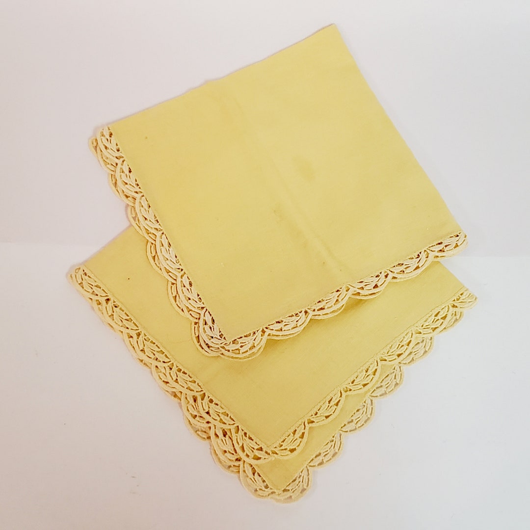 Vintage Napkins 2 Lace Edged Yellow Dinner Napkins - Etsy