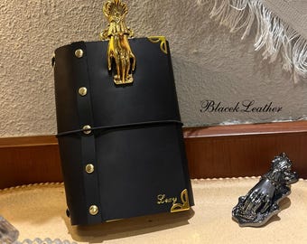 Cuaderno tríptico de cuero A5 personalizado, funda minimalista recargable para cuaderno de viaje, cuaderno de cuero grabado, regalo para él.