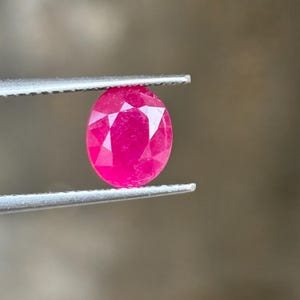 Natural Unheated Raspberry Red Ruby Oval Cut 7.8 mm 2Carat July Birthstone Gem
