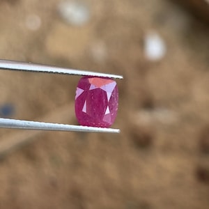 Deep Pinkish Red Ruby 8.5 mm Elongated Cushion Natural 1.60 Ct Unheated Loose July Birthstone