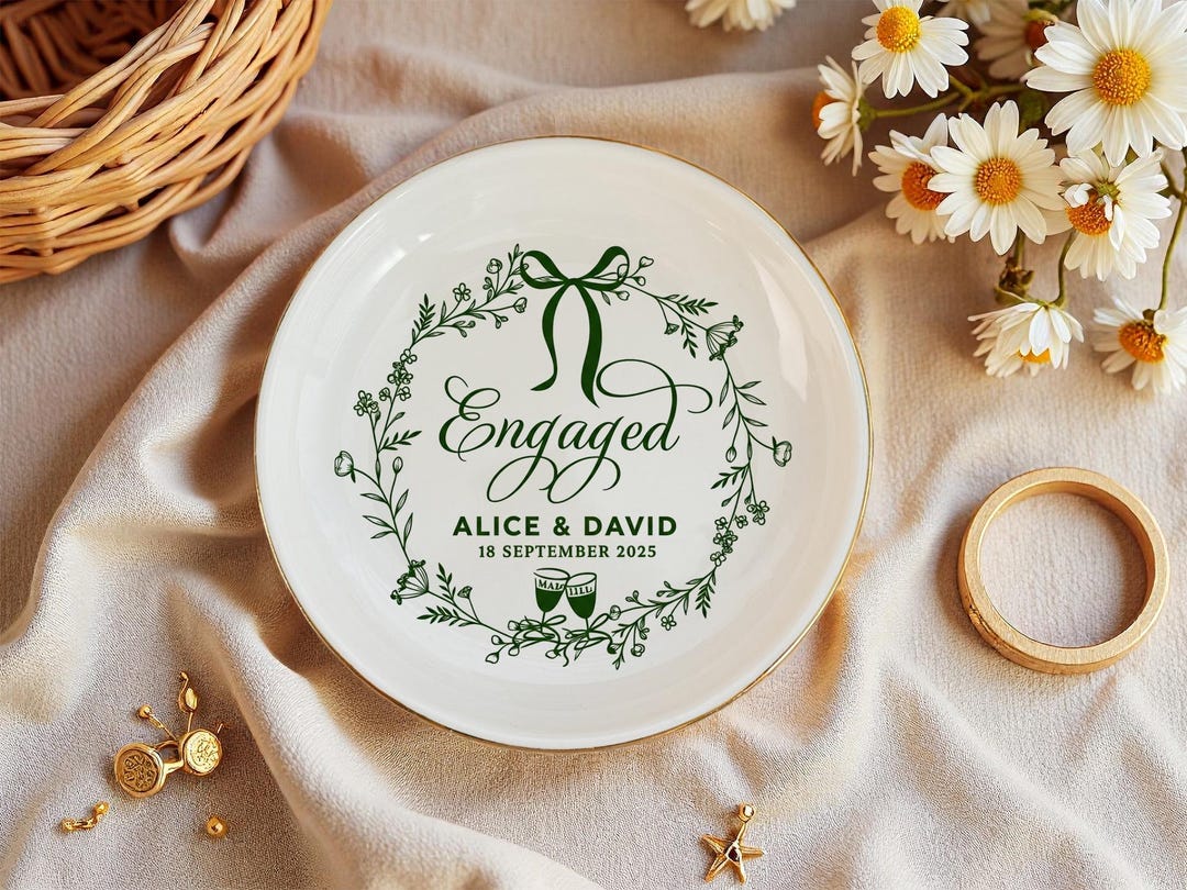 Personalized Engagement Ring Dish, Green Botanical Wreath Design ...