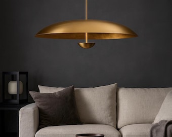 Lámpara colgante moderna de latón con forma de cúpula, lámpara colgante escandinava de mediados de siglo.