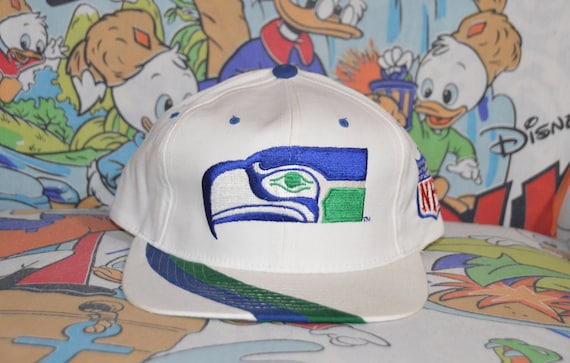 Vintage 1990's Seattle Seahawks Starter Plain Logo