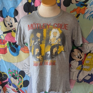 Vintage 80s MOTLEY CRUE Shout at the Devil 1983 Tour Concert