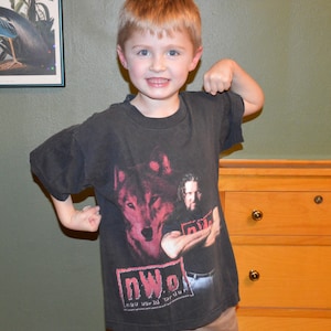 Vintage 1990s WCW Youth Wrestling Shirt!!! 90s Kevin Nash NWO Wolfpack Kid&#39;s Tee!!!