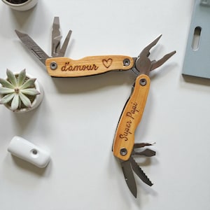 Personalized wooden multi-tool knife – laser engraving of name or message, personalized Swiss Army knife, gift idea for men