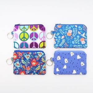 Monedero con llavero / Bolsa azul con llavero / Bolsa pequeña de tela acolchada / Cartera con cremallera / Ideas de regalo lindas para amigos