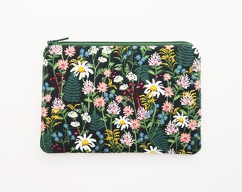 Daisy wildflowers zipper card pouch - coin purse wallet - rifle paper co bag - fabric change purse - cute small gifts ideas