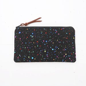 Piccola borsa con cerniera / Astuccio con pois arcobaleno / Graziosa custodia imbottita con cerniera / Borsa in tessuto nero / Idee regalo gotiche per le donne