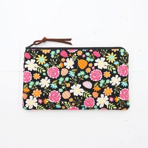 Federmäppchen für Sie | Hübsches Blumenmäppchen mit Kürbis | Niedliche Stoff-Clutch-Geldbörse | Gepolsterte Reißverschlusstasche