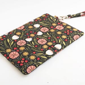 Monedero de pulsera para teléfono móvil / Monedero de mano para mujer / Cartera de pulsera con tulipanes silvestres / Regalo de cumpleaños para mamá