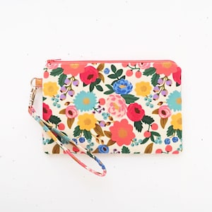 Cell phone wristlet wallet | Gift for mom birthday | Clutch purse for women | Summer floral fabric pouch