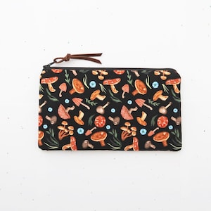 Mushroom fabric zipper pouch | Cute pencil bag | Small make up pouch for purse | Travel bags for women | Mushroom gift ideas