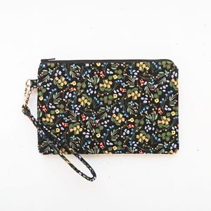 Handytasche/Handgelenktasche | Geschenk für Mama Geburtstag | Kleines Stofftäschchen mit gelben Blumen schwarz | Clutch Geldbörse mit Riemen für Frauen