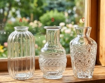 ヴィンテージの背の高い透明ガラスの渦巻き花瓶 - Etsy 日本
