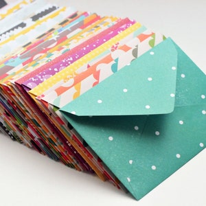 Assortiment de mini-cartes // Cartes vierges // Enveloppes pour cartes-cadeaux // Mini enveloppes // Mots d'amour // Cartes conseils // Enveloppes à motifs // Cadeaux