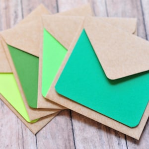 Shades of Green Mini Cards – Blank Square Notes with Kraft Envelopes, Advice Cards, Gift Tags & Favor Set