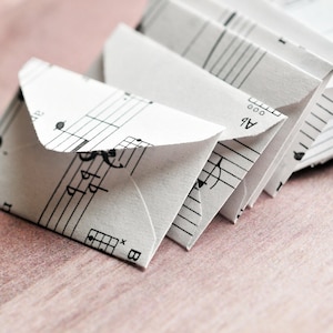 Petits mots d'amour de musique - 2,5 cm x 1,5 po. // Carte vierge // Mot d'amour // Décoration // Embellissement // Journalisation // Scrapbooking // Recyclage