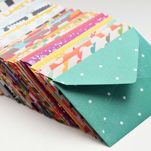Mini-cartes assorties - lot de 50 // Cartes vierges // Enveloppes pour cartes-cadeaux // Mini enveloppes // Mots d'amour // Carte-conseil // Enveloppes à motifs