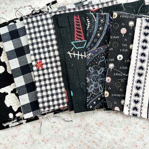 1990's 5 Black and White Accents Quilting Squares 36 pieces image 2