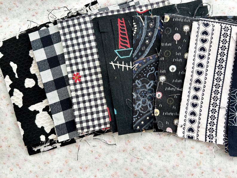 1990's 5 Black and White Accents Quilting Squares 36 pieces image 2