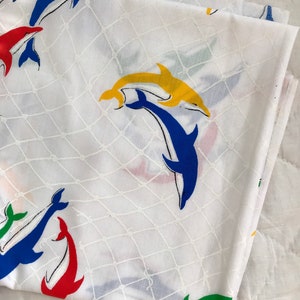34&quot; x 44&quot; - 1980&#39;s Colorful Dolphin Cotton Fabric
