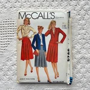 McCall&#39;s 7712: Misses&#39; Jacket, Skirt and Blouse (1981)
